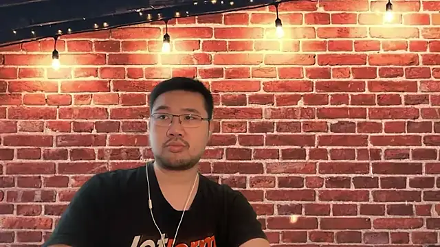 Snapshot of jasonryu2025 chatting on 3, 3, 2026 jasonryu2025 online show from 3, 3, 2026