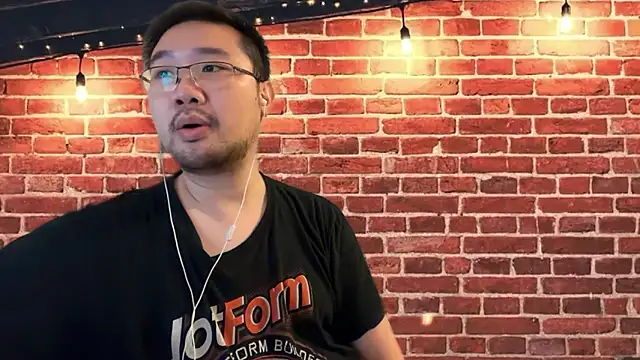 Snapshot of jasonryu2025 chatting on 7, 3, 2026 jasonryu2025 online show from 7, 3, 2026