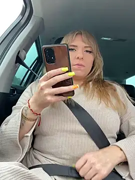 Snapshot of TiffyRose chatting on 17, 3, 2026 TiffyRose online show from 17, 3, 2026