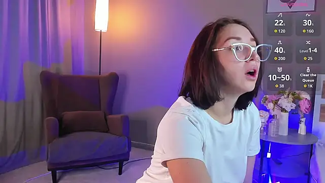 Snapshot of Tiffany_Robinson chatting on 15, 3, 2026 Tiffany Robinson online show from 15, 3, 2026