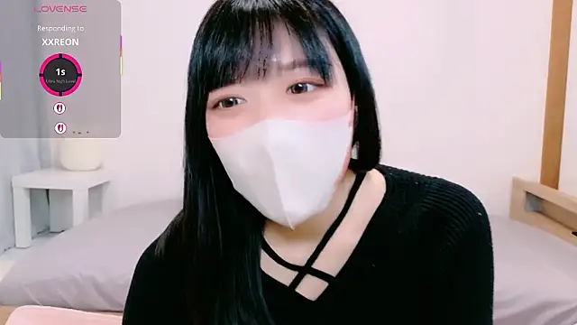 Snapshot of natsuka-chan chatting on 14, 3, 2026 natsuka-chan online show from 14, 3, 2026