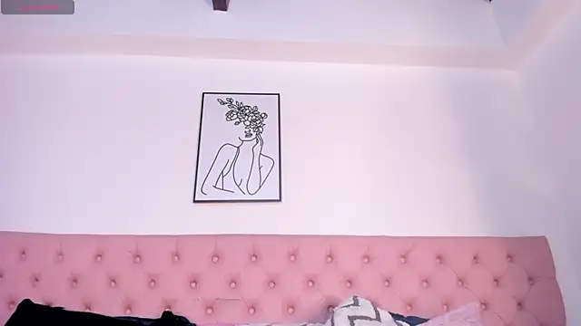 ZeynepYilmaz online show from 17, 3, 2026