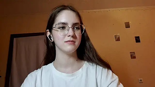 Katelemon online show from 4, 5, 2026