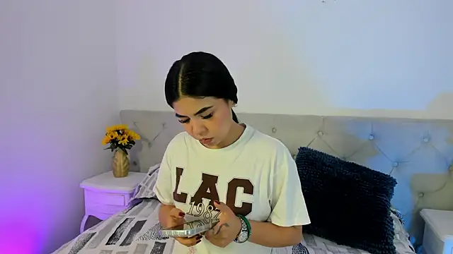 Snapshot of Ambarina_ chatting on 2, 6, 2026 Ambarina online show from 2, 6, 2026