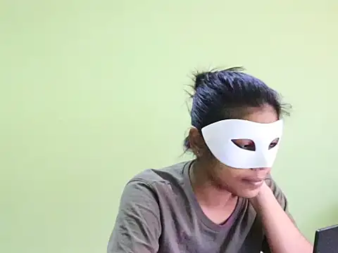 Snapshot of mrsdevika chatting on 3, 3, 2026 mrsdevika online show from 3, 3, 2026