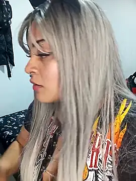 Snapshot of RubyCastellanos_XXXX chatting on 4, 3, 2026 RubyCastellanos XXXX online show from 4, 3, 2026