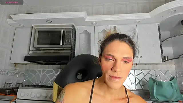 CrisOzzz online show from 18, 7, 2026