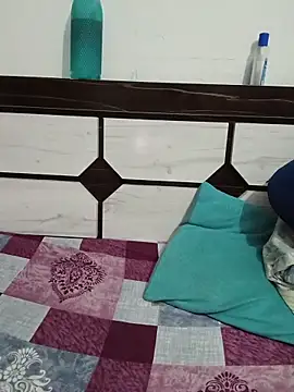 Snapshot of Queenlipx chatting on 5, 3, 2026 Queenlipx online show from 5, 3, 2026