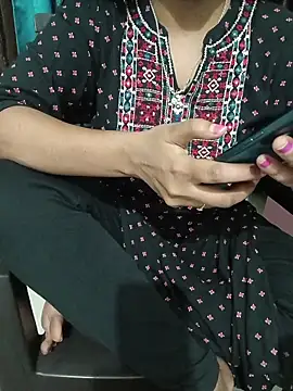 Snapshot of Queenlipx chatting on 16, 3, 2026 Queenlipx online show from 16, 3, 2026