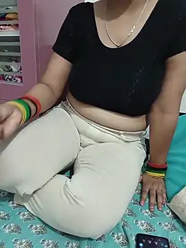 Snapshot of Queenlipx chatting on 19, 3, 2026 Queenlipx online show from 19, 3, 2026