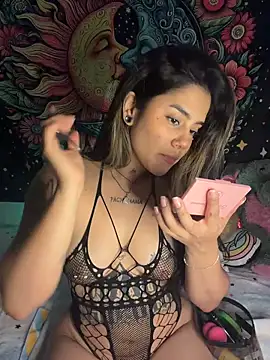 QueenNatt online show from 11, 3, 2026