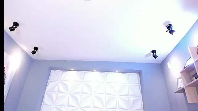 EXTRAHORNYNINA online show from 6, 3, 2026