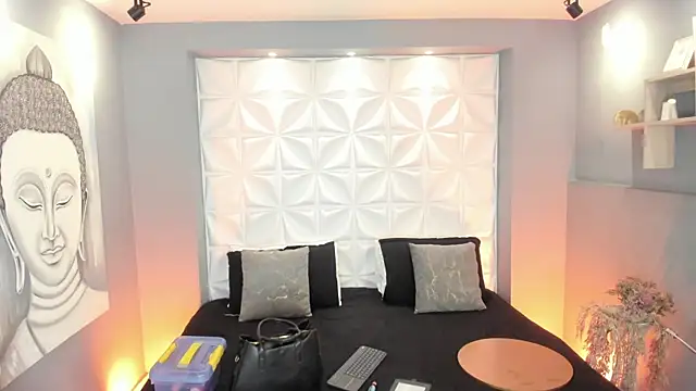 EXTRAHORNYNINA online show from 21, 3, 2026