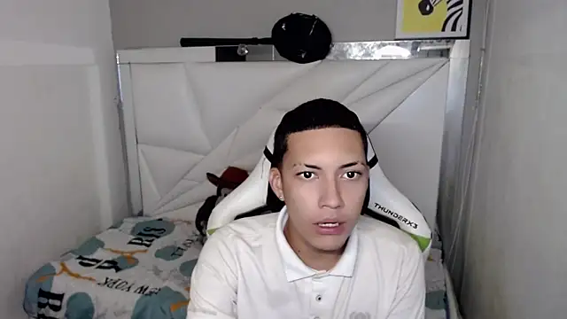 Snapshot of Street_poemm_ chatting on 14, 3, 2026 Street poemm online show from 14, 3, 2026