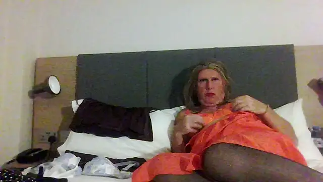 ExactFashion2 online show from 6, 8, 2026