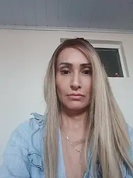 anajulia10 online show from 8, 7, 2026