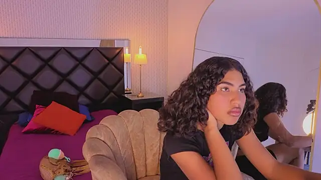 Snapshot of soffiene chatting on 11, 3, 2026 soffiene online show from 11, 3, 2026