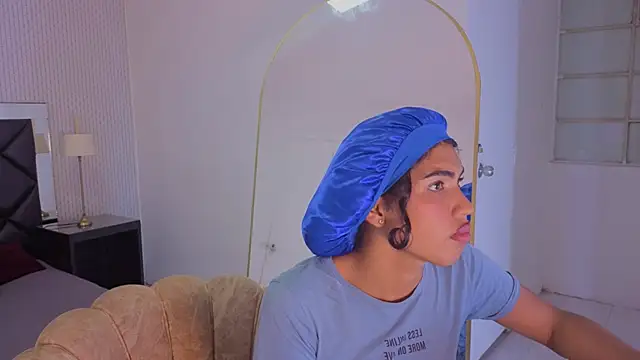 Snapshot of soffiene chatting on 19, 3, 2026 soffiene online show from 19, 3, 2026