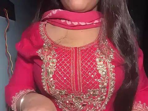 Snapshot of Avneet_kaurr1 chatting on 3, 6, 2026 Avneet kaurr1 online show from 3, 6, 2026