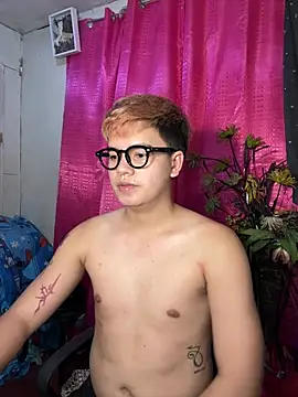urbigcutienasio online show from 3, 8, 2026