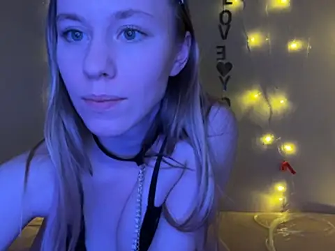 Vikkie seXyGiiiirl XoXo online show from 25, 2, 2026