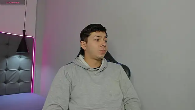 Snapshot of Julian_Smith21 chatting on 3, 3, 2026 Julian Smith21 online show from 3, 3, 2026