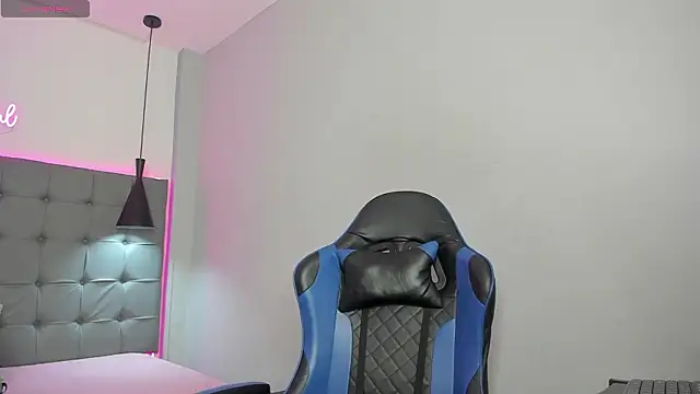 Snapshot of Julian_Smith21 chatting on 13, 3, 2026 Julian Smith21 online show from 13, 3, 2026