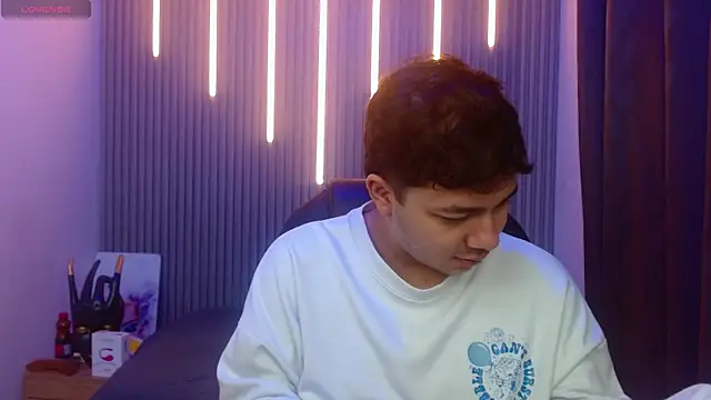 Julian Smith21 online show from 12, 7, 2026