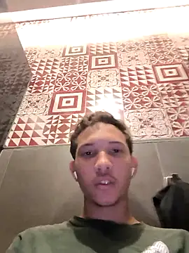 Gustavo063safado online show from 10, 4, 2026