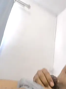 Snapshot of emperator13 chatting on 10, 4, 2026 emperator13 online show from 10, 4, 2026