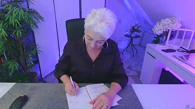 LovelyHelena online show from 25, 10, 2025