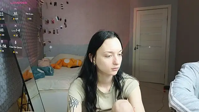 LuxuryLoverss online show from 29, 4, 2026