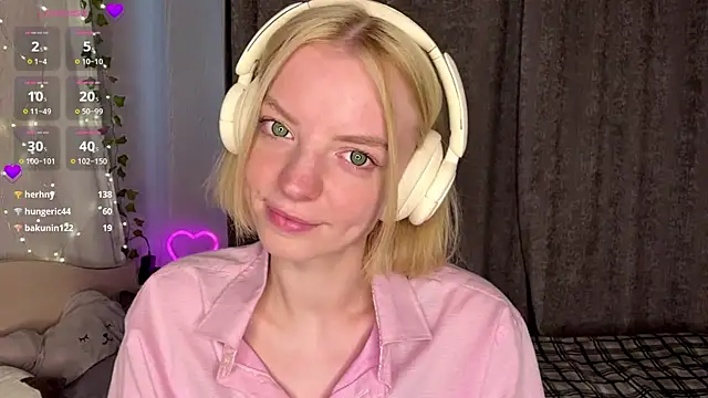 Snapshot of Marry_Sornatiko chatting on 6, 7, 2026 Marry Sornatiko online show from 6, 7, 2026