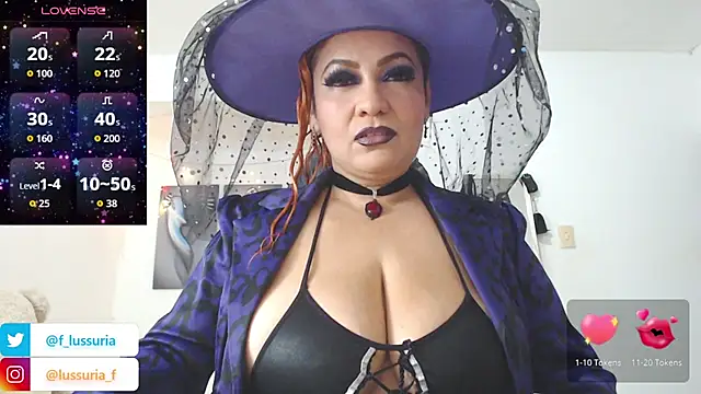 FranchescaSexy1 online show from 24, 10, 2025