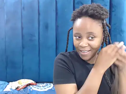 Snapshot of CreamyTea chatting on 6, 3, 2026 CreamyTea online show from 6, 3, 2026