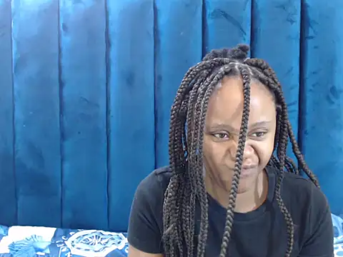 Snapshot of CreamyTea chatting on 7, 3, 2026 CreamyTea online show from 7, 3, 2026