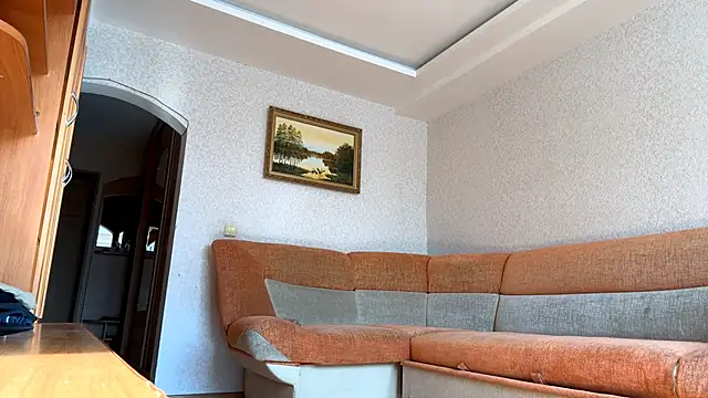 SerenaHawthorne online show from 18, 3, 2026