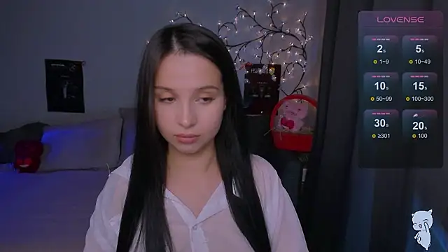 Snapshot of SoftyMooon chatting on 12, 3, 2026 SoftyMooon online show from 12, 3, 2026