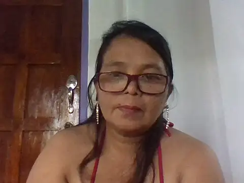 Flowerblossom123 online show from 3, 5, 2026