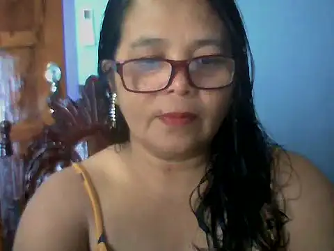 Flowerblossom123 online show from 5, 5, 2026