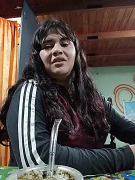 Orianamzn21 online show from 6, 8, 2026