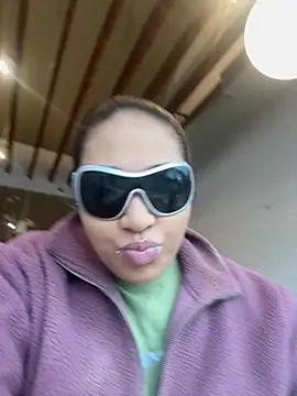 Snapshot of BunnyYT chatting on 12, 3, 2026 BunnyYT online show from 12, 3, 2026