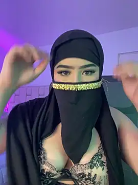 Yasmin cute online show from 30, 6, 2026