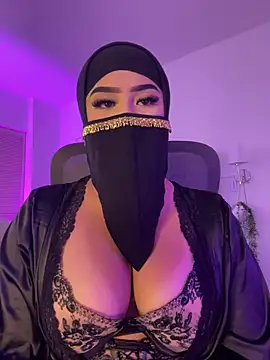 Yasmin cute online show from 24, 7, 2026