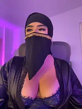 Yasmin cute online show from 27, 7, 2026