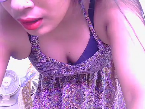 Aayesha-queen online show from 15, 3, 2026