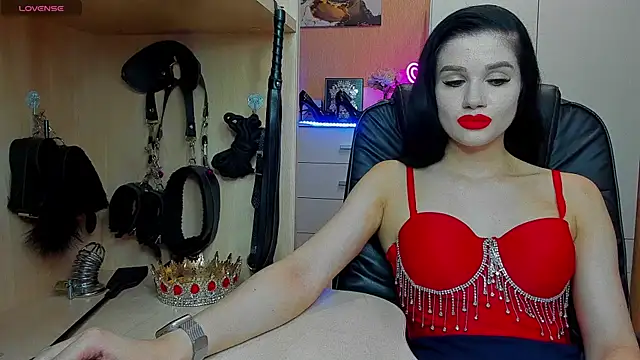 Snapshot of KristiTopxx chatting on 4, 8, 2026 KristiTopxx online show from 4, 8, 2026