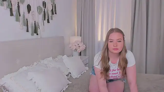 Snapshot of Arya_Thomas chatting on 22, 4, 2026 Arya Thomas online show from 22, 4, 2026