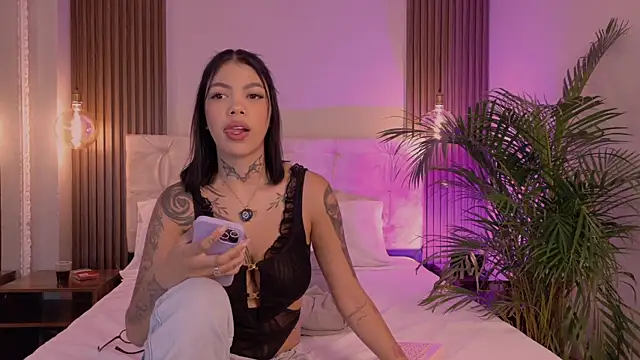 CamilaVelour online show from 31, 7, 2026
