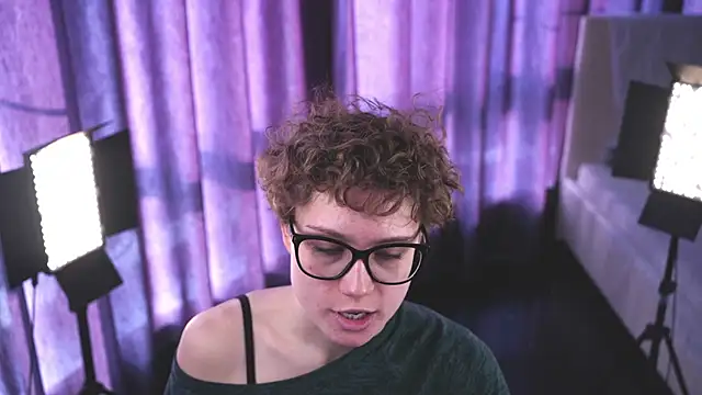 Snapshot of LibbyDuhl chatting on 4, 3, 2026 LibbyDuhl online show from 4, 3, 2026